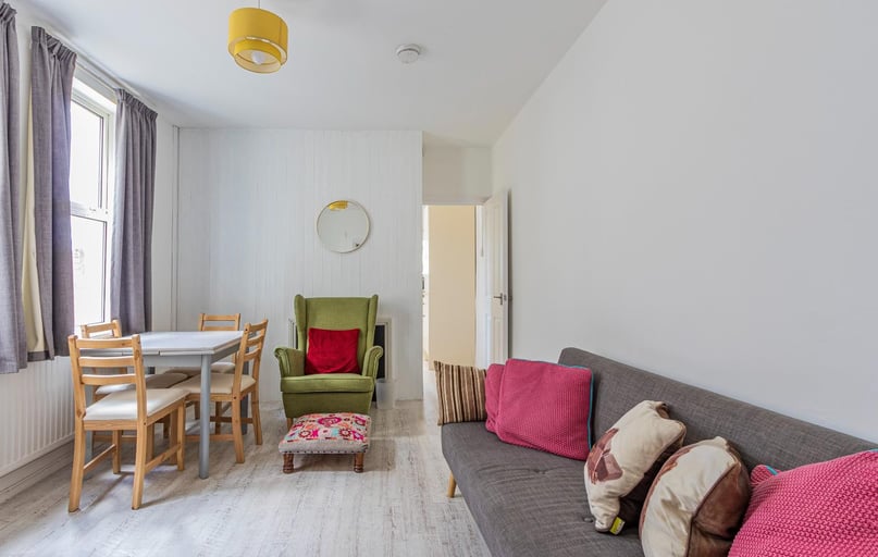 Monthermer Road, Cathays, Cardiff - Image 1